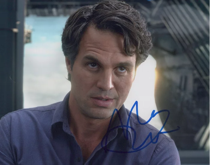 Mark Ruffalo autograph