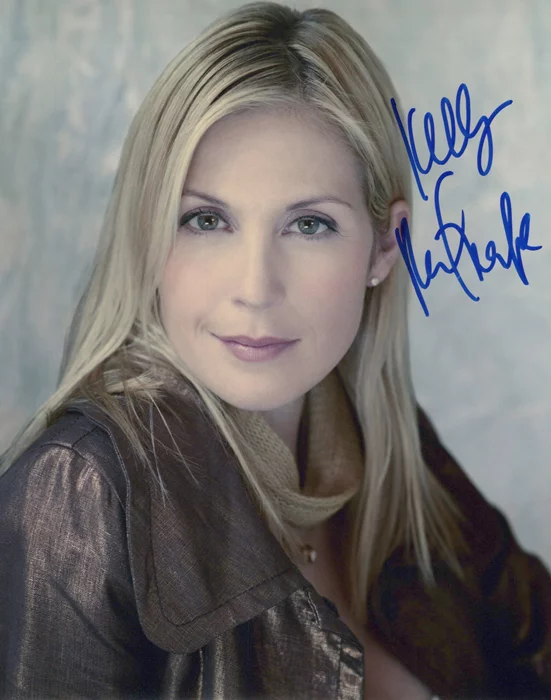 Kelly Rutherford autograph