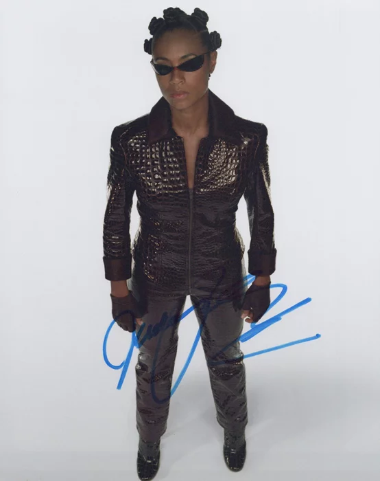 Jada Pinkett Smith autograph