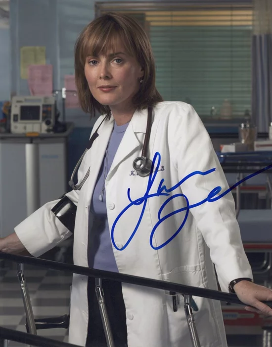 Laura Innes autograph