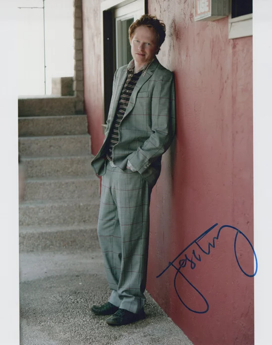 Jesse Tyler Ferguson autograph