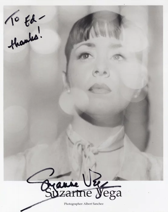 Suzanne Vega autograph