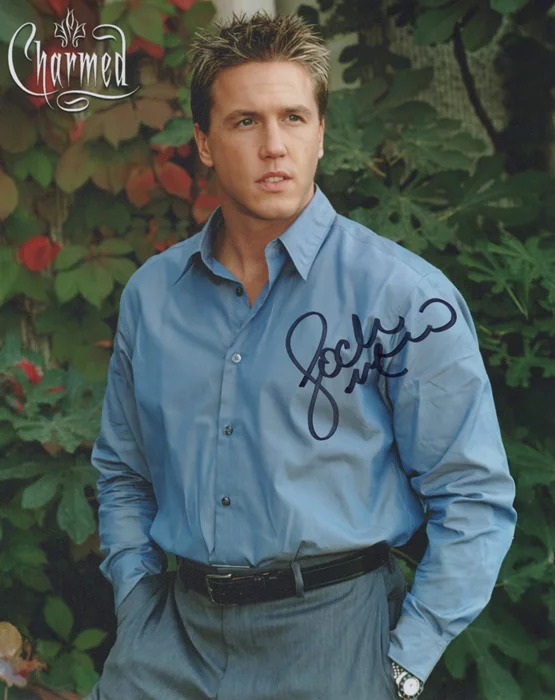 Lochlyn Munro autograph