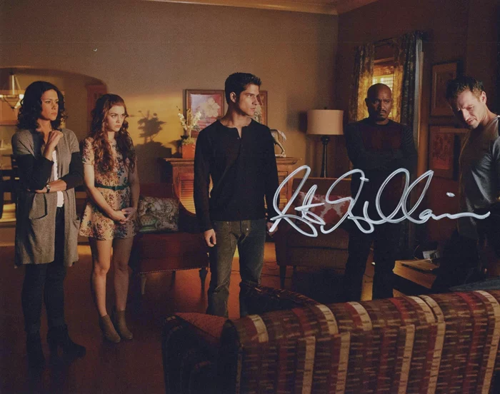 Seth Gilliam autograph