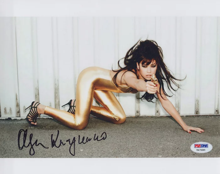 Olga Kurylenko autograph