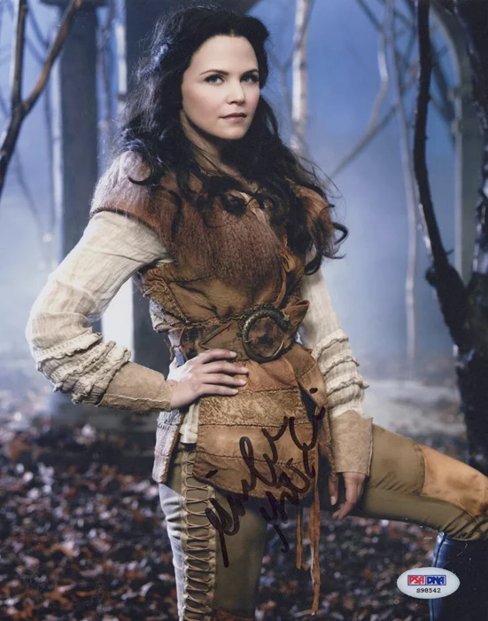 Ginnifer Goodwin autograph