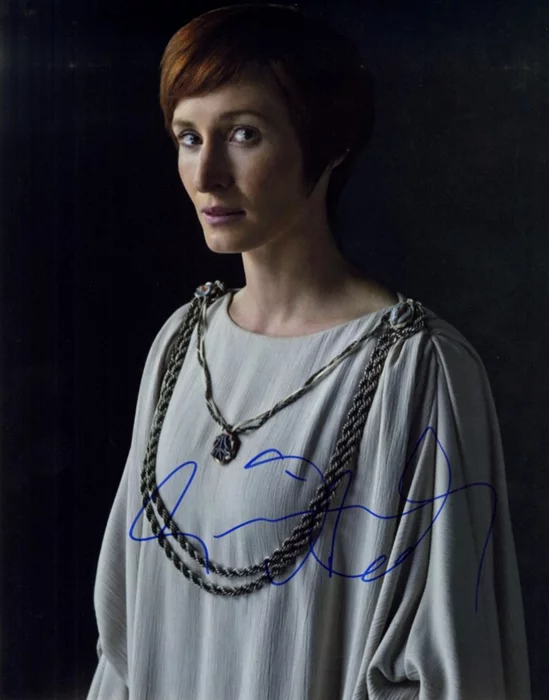 Genevieve O'Reilly autograph