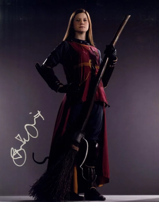 Bonnie Wright autograph
