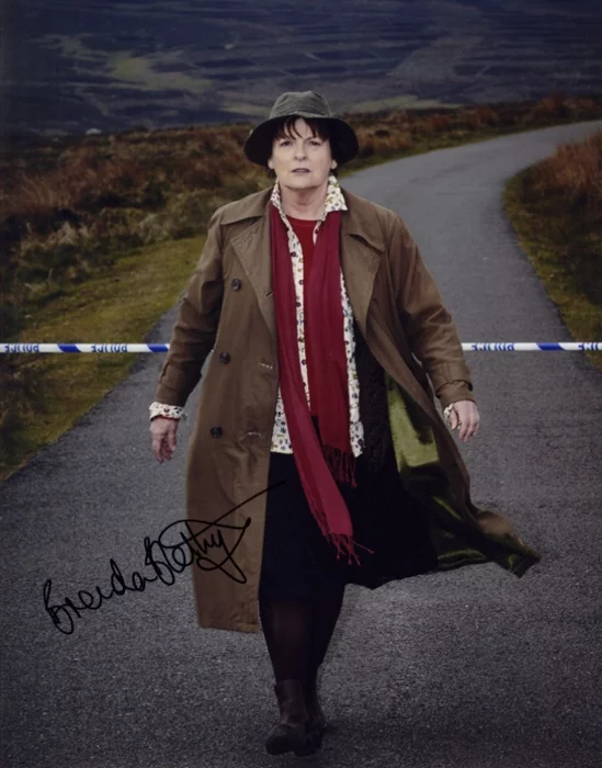 Brenda Blethyn autograph