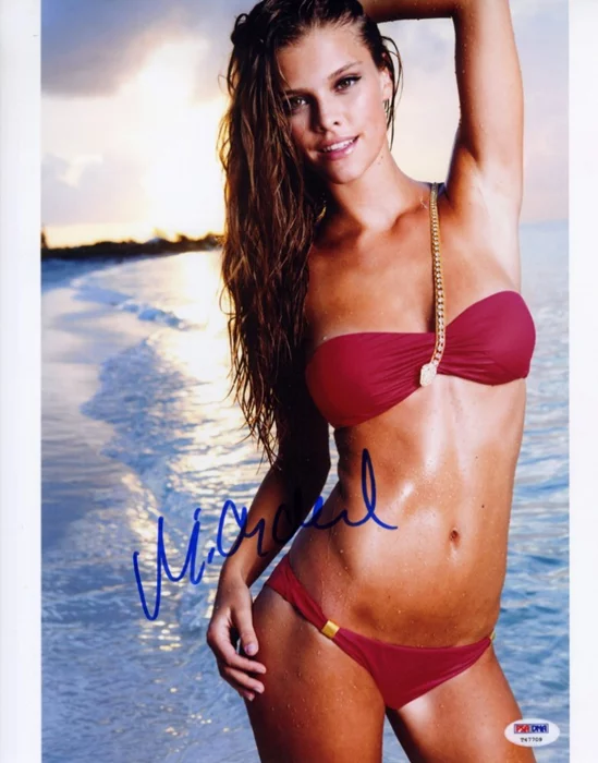 Nina Agdal autograph