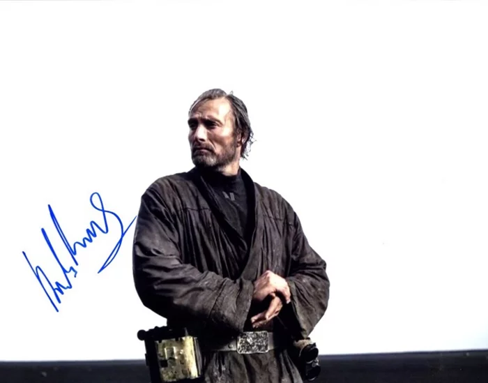 Mads Mikkelsen autograph