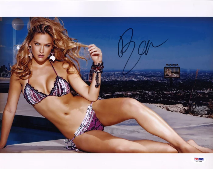Bar Refaeli autograph