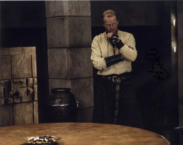 Iain Glen autograph