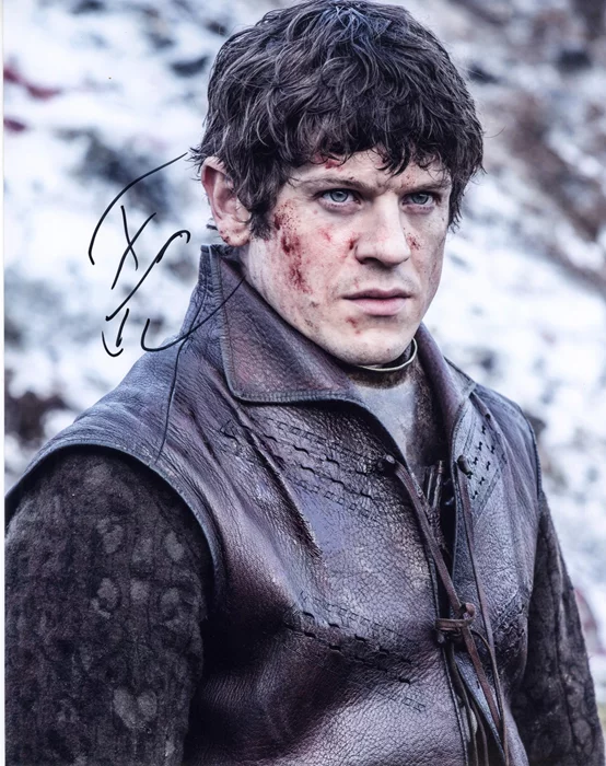 Iwan Rheon autograph