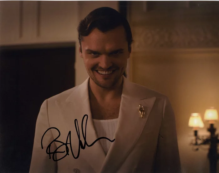 Ray Nicholson autograph