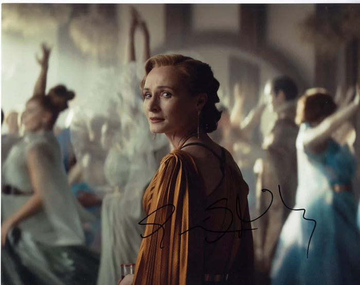 Genevieve O'Reilly autograph