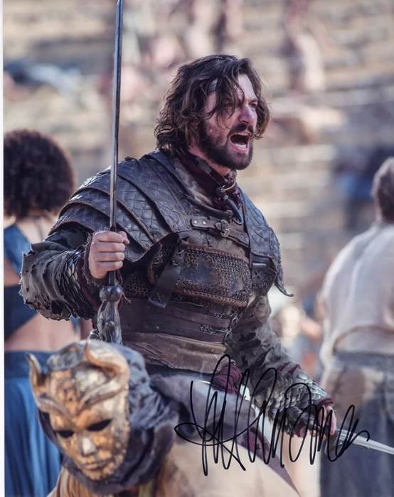 Michiel Huisman autograph
