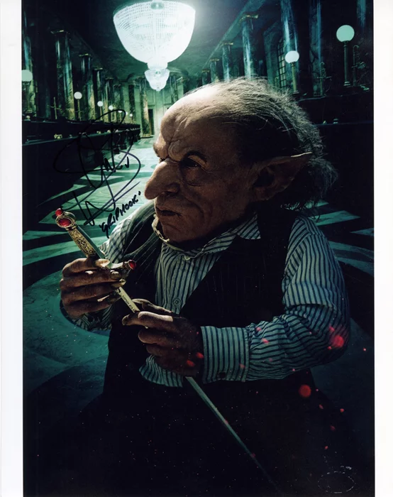 Warwick Davis autograph