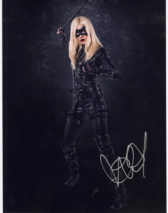 Katie Cassidy autograph