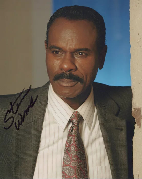 Steven Williams autograph