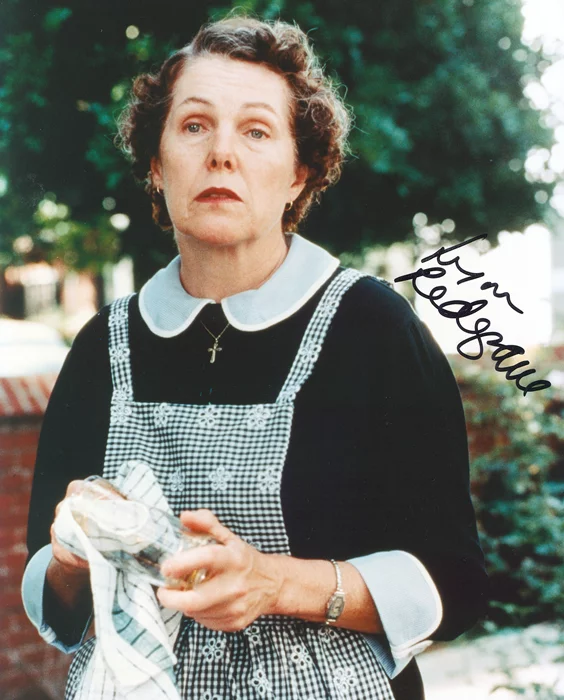 Lynn Redgrave autograph