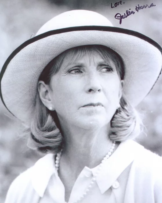 Julie Harris autograph