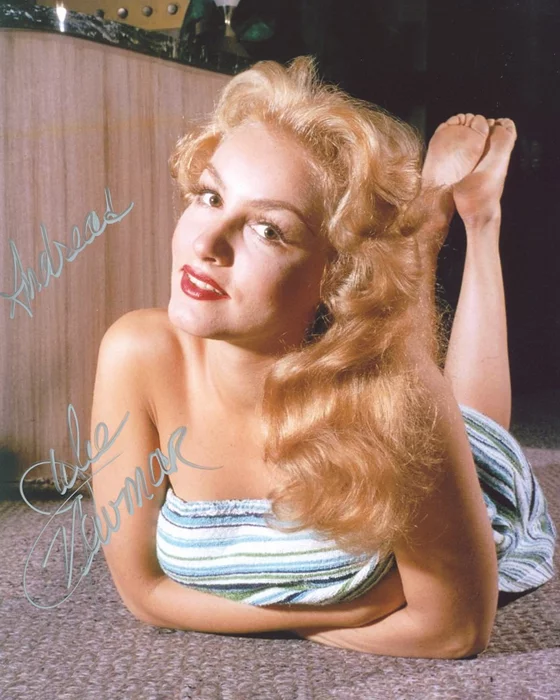 Julie Newmar autograph
