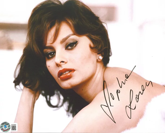 Sophia Loren autograph