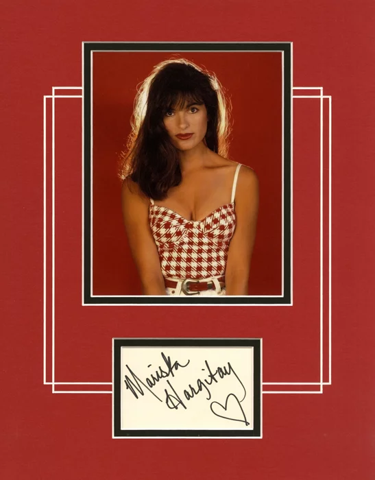 Mariska Hargitay autograph