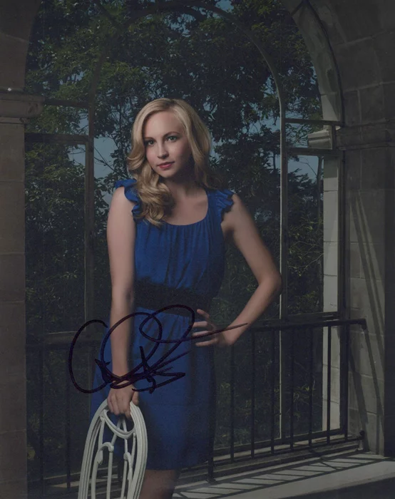 Candice Accola autograph