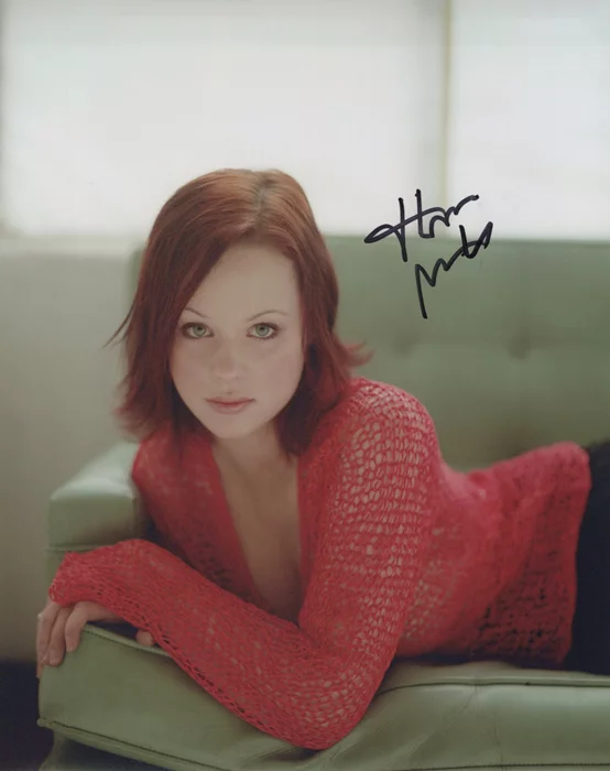 Thora Birch autograph