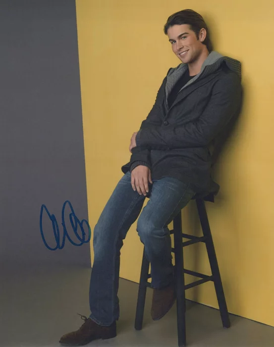 Chace Crawford autograph