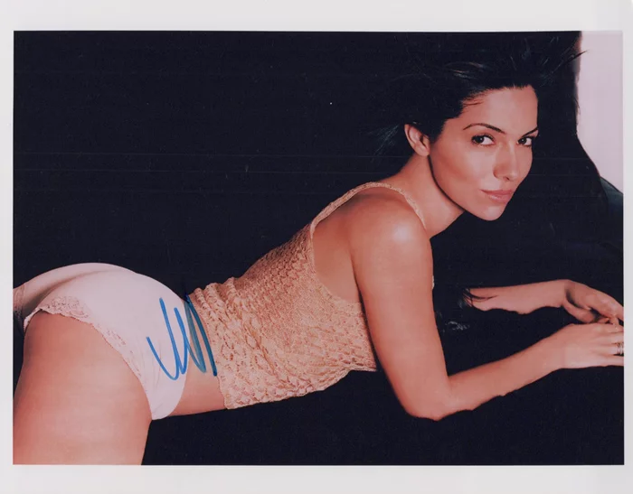 Vanessa Marcil autograph