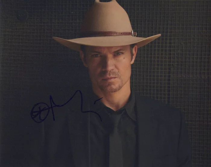 Timothy Olyphant autograph