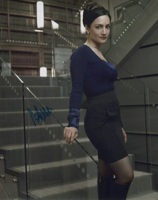 Archie  Panjabi autograph