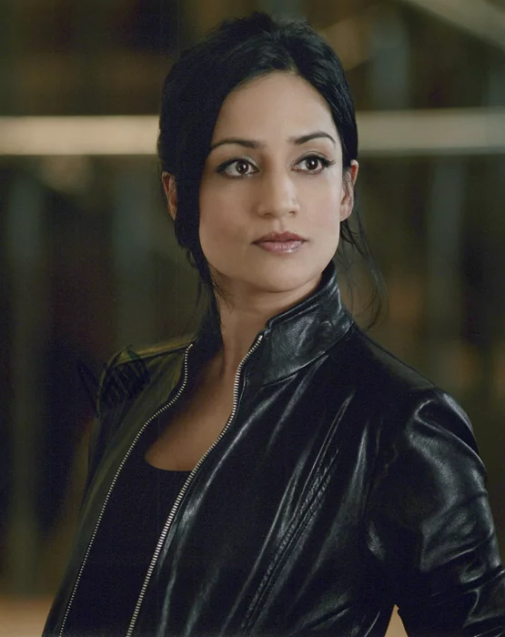 Archie  Panjabi autograph