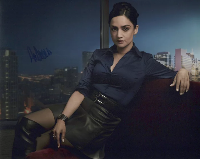 Archie  Panjabi autograph