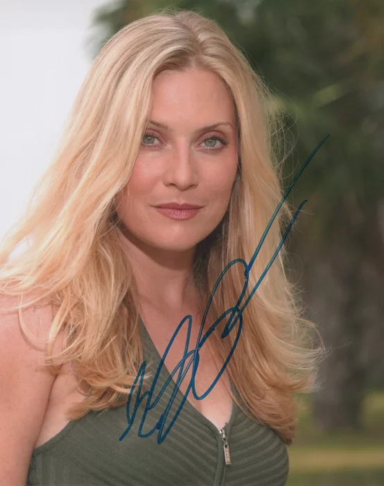 Emily Procter autograph