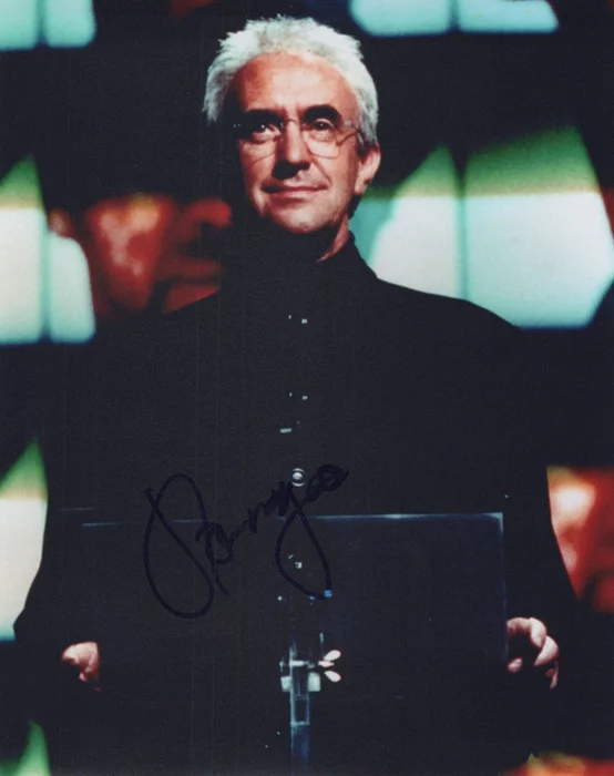 Jonathan Pryce autograph