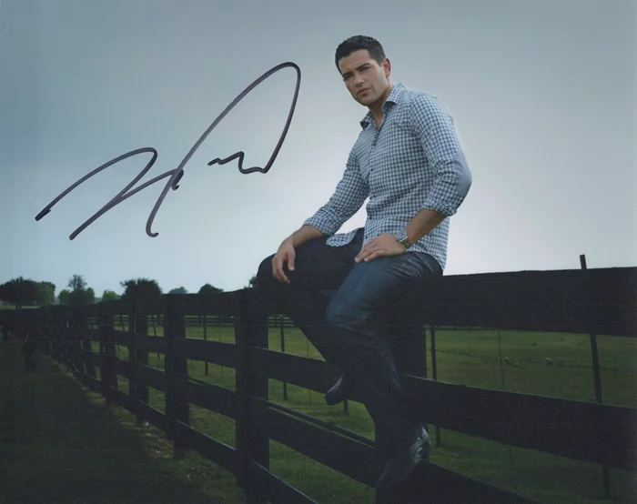 Jesse Metcalfe autograph