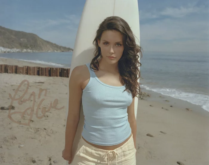 Taylor Cole autograph