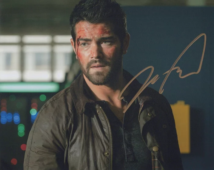 Jesse Metcalfe autograph