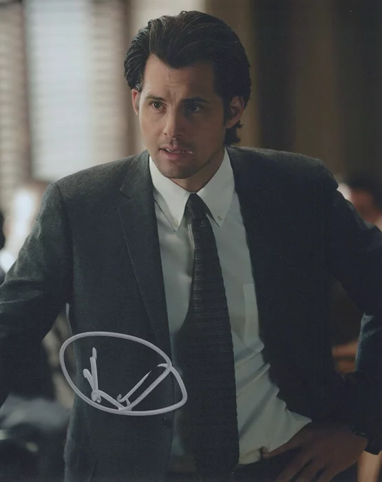 Kristoffer Polaha autograph