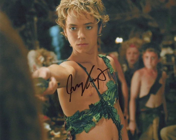 Jeremy Sumpter autograph