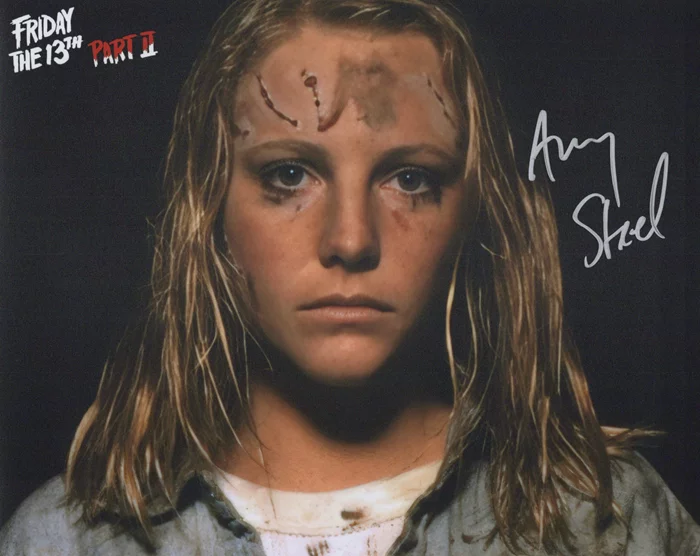 Amy Steel autograph