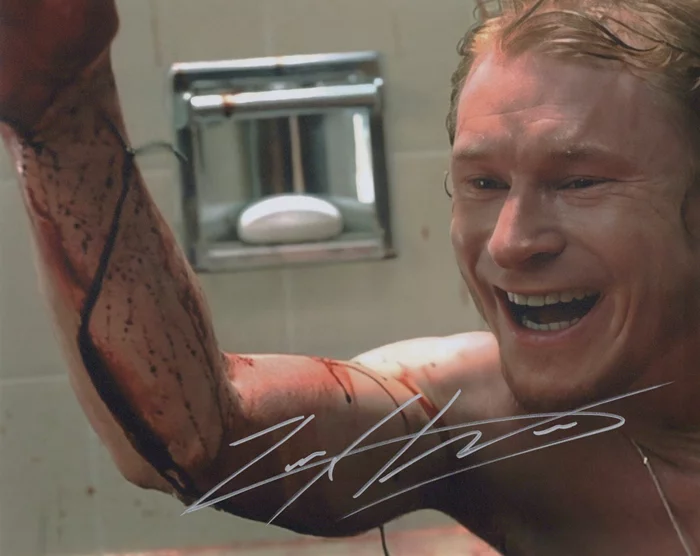 Zack Ward autograph
