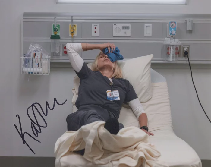 Katherine LaNasa autograph