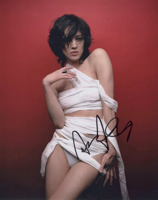 Asia Argento autograph