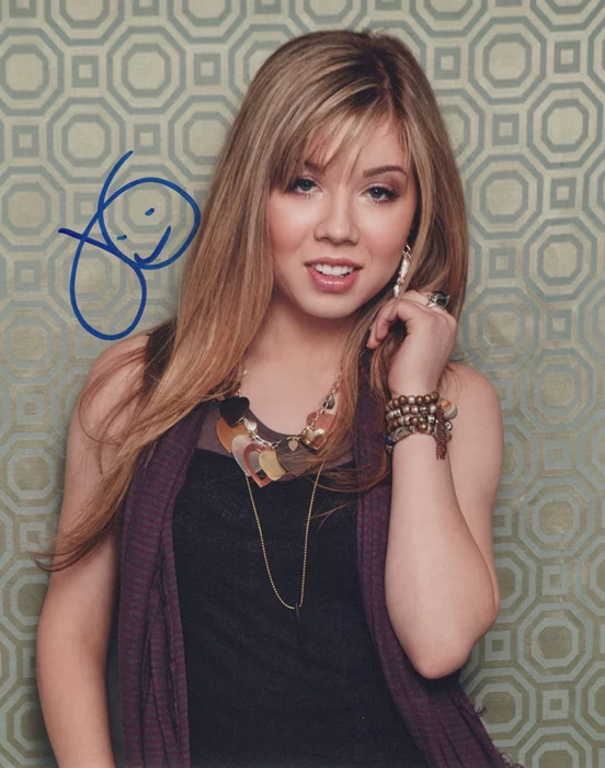 Jennette McCurdy autograph