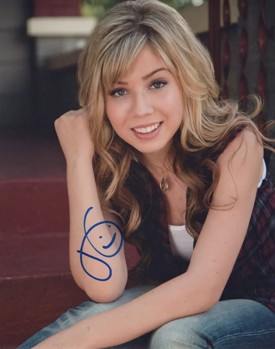 Jennette McCurdy autograph